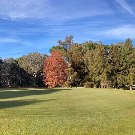 Corowa Golf Club Motel Εξωτερικό φωτογραφία